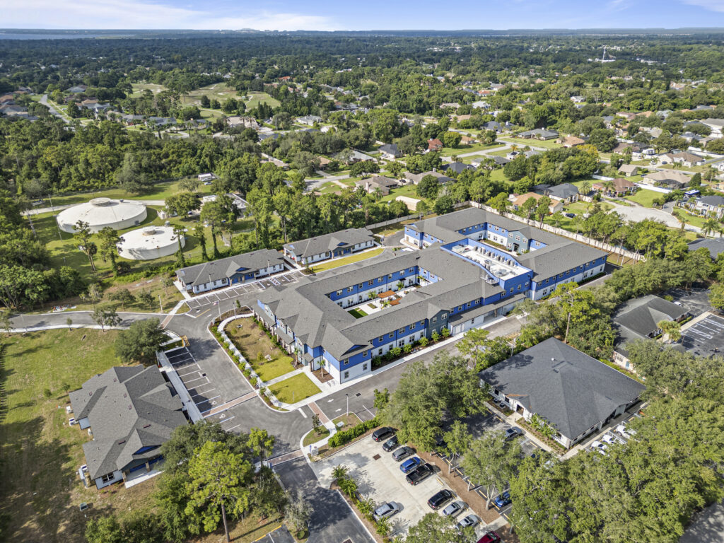 Side angle, aerial shot of Arya at DeBary