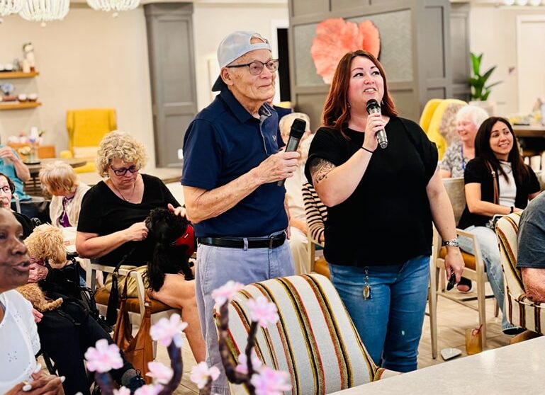 41125 - Karaoke Happy Hour - Arya at DeBary